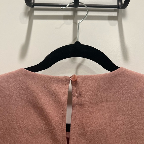 Banana Republic professional shirt/ blouse - soft pink/ mauve with ruffle sleeve - Picture 6 of 6